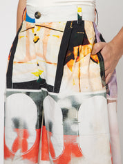 Why sitting on the opposite side ? Trouser